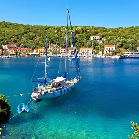 Villa Neritos House *